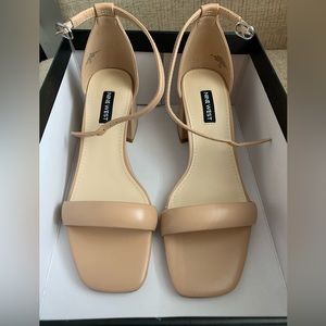 Nine West “Gretal” low block heel size 7